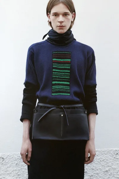 Look 24